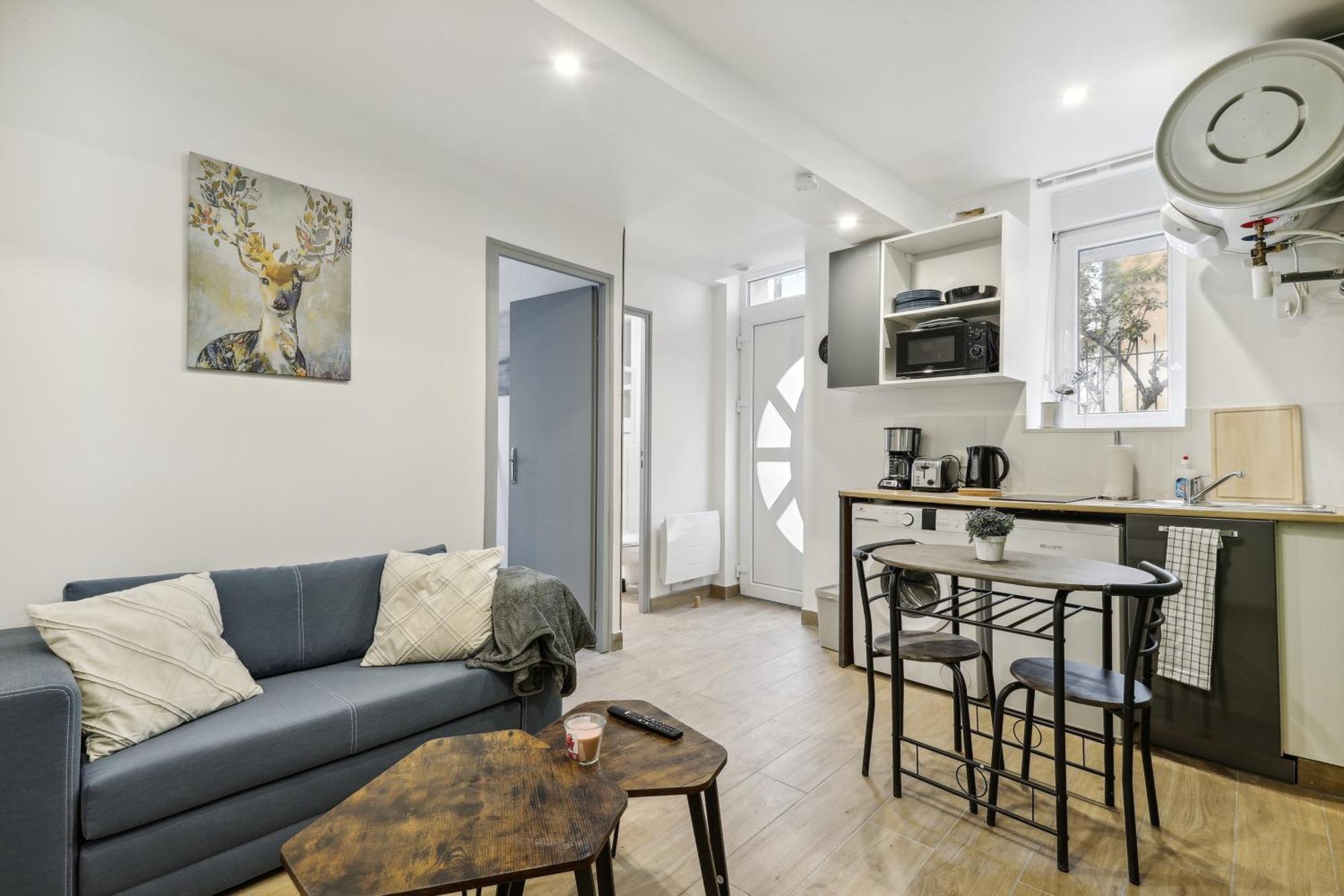 Chic Cosy Apart With Parking Jouarre Екстериор снимка